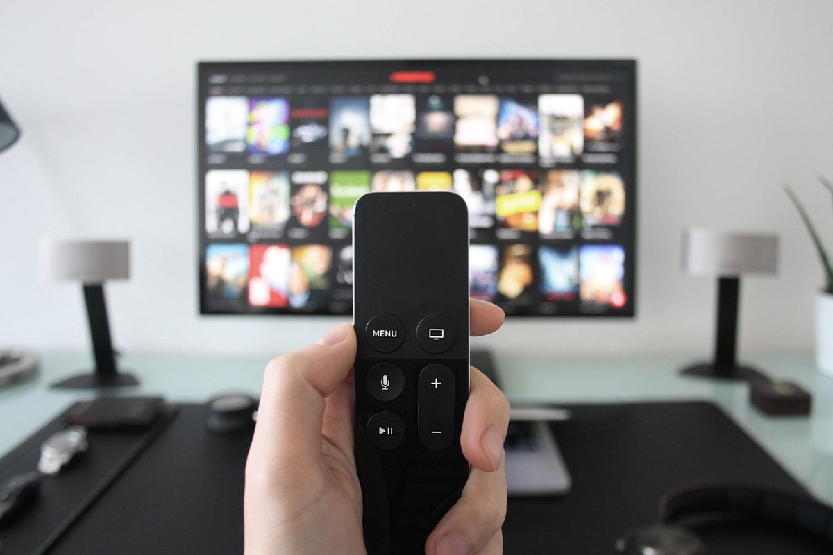 Nadciąga DVB-T2. Wiele osób będzie musiało kupić nowy telewizor. Jak się za to zabrać?