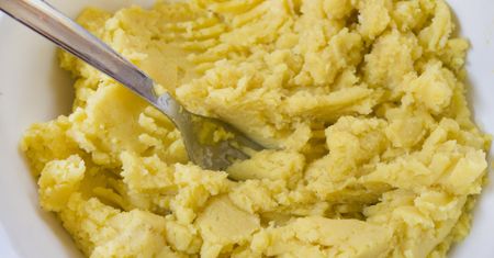 Nie łącz ich z ziemniakami. Nasilają procesy gnilne w jelitach