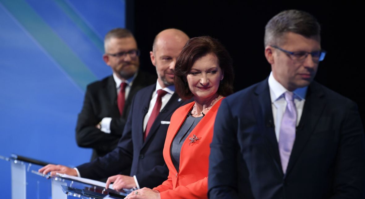 Czwartek, 10 czerwca 2021 roku - ostatnie wspólne zdjęcie polityków konkurujących o schedę po Tadeuszu Ferencu