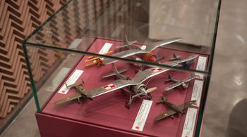 Warszawa: Tego jeszcze nie było. Historia Polski pokazana w niezwykły sposób