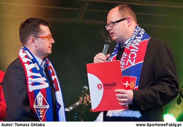 Maciej Polny z prezydentem Gdańska, Pawłem Adamowiczem (fot. Tomasz Oktaba)