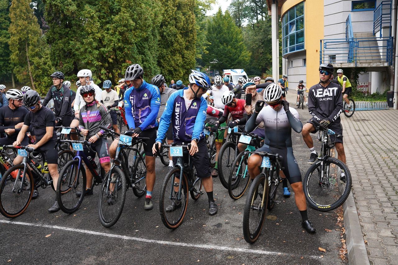 Kalisz: Przemierzyli Dolinę Swędrni. Rajd Gravel Summer Sprint