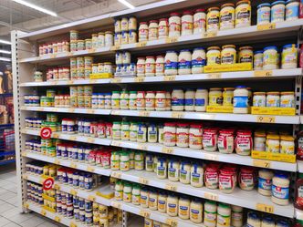 Kielecki kontra Winiary. Dietetyk wybrał. "O wiele lepszy skład"