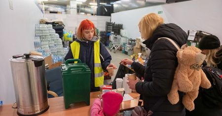Polacy już nie pomagają? "Zmęczenie wsparciem"