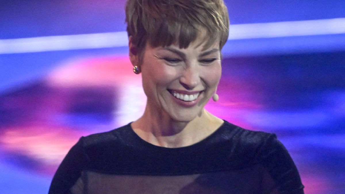 Weronika Książkiewicz w czarnym zestawie