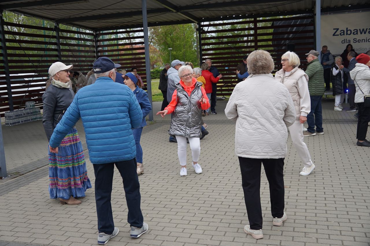 Taneczne środy dla Seniorów i seniorek, Piła, seniorzy