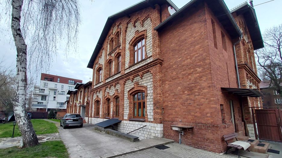 Martwy mężczyzna w mieszkaniu księdza przy parafii w Sosnowcu