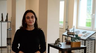 Gdańsk: "Poza układem" - Zaproszenie na wernisaż wystawy rzeźbiarskiej Julii Sobierajskiej w Galerii Amfiteatr