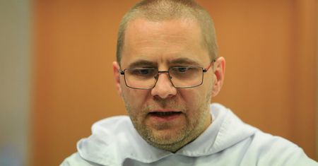Ojciec Paweł Gużyński o biskupach: nie opłacało się gryźć ręki dającej pieniądze
