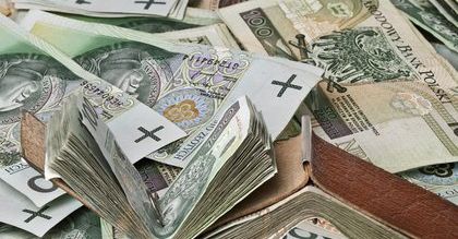 Więcej pieniędzy na urlopy i świadczenia socjalne w pracy. Solidarność obwieszcza sukces