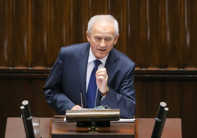 Minister zapowiada konkurs na karoserię polskiego elektrycznego auta