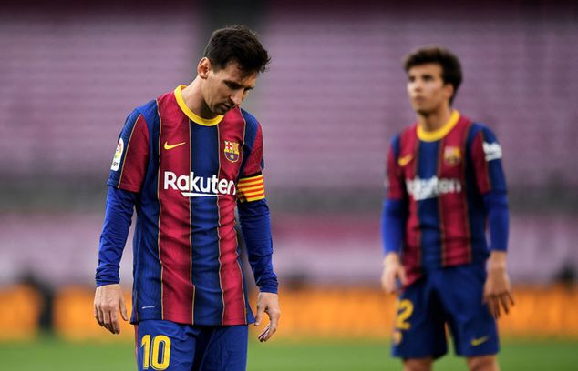 Leo Messi to najlepszy piłkarz w historii Barcelony, ale w ostatnich latach miał zły wpływ na zespół / fot. GettyImages/David Ramos