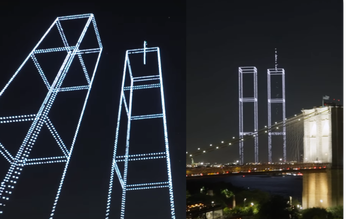 Nowy Jork upamiętnił ofiary 11 września. Drony odtworzyły Twin Towers