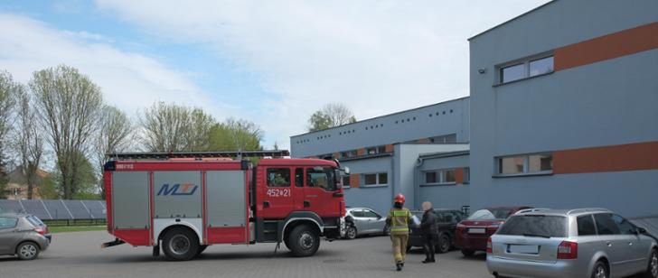 Rozszczelnienie instalacji gazowej w Publicznej Szkole Podstawowej w Kunowie.