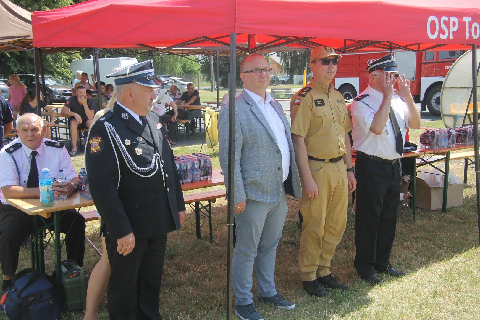 W zawodach wystartowało 14 drużyn strażackich