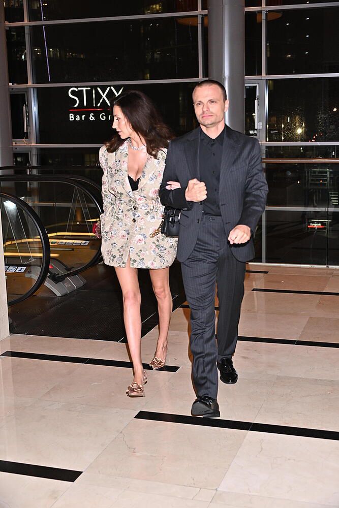 Marcin Hakiel bryluje na salonach z nową ukochaną