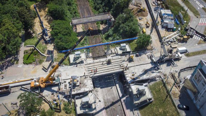 Tychy.  Prace przy wiadukcie na ul. Grota Roweckiego przebiegają zgodnie z planem.