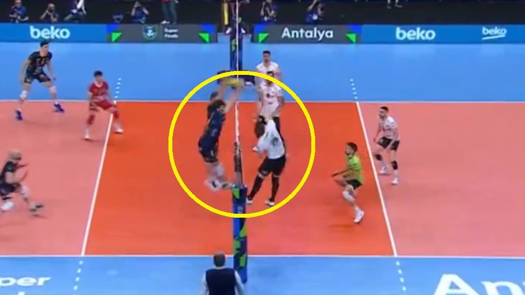 Polsat Sport / Na zdjęciu: blok, po którym zakończył się finał Ligi Mistrzów