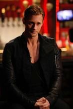 Alexander Skarsgård z Aleksą Chung