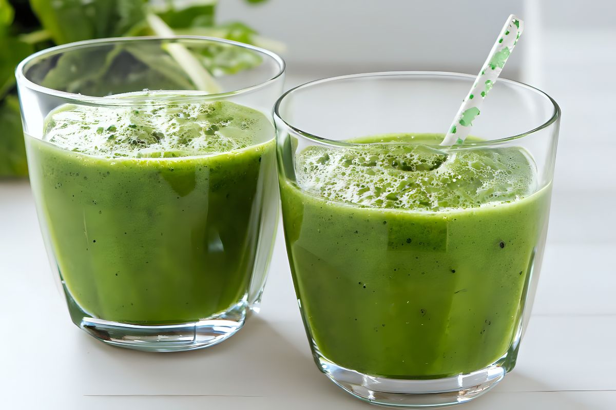 Unveiling 'Green Gold': the parsley drink key to weight loss, detox, and fighting cancer
