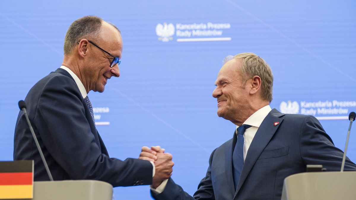 WARSAW, POLAND - 2025/05/07: Prime minister Donald Tusk (R) shake hands with the German Chancellor, Friedrich Merz (L) in the PM's Chancellery on Ujazdowskie avenue in Warsaw. The newly elected German Chancellor, Friedrich Mertz for his first visit abroad has chosen Germany's neighbour - Poland, to meet with PM Donald Tusk in Warsaw. The two politicians talked about the security of Europe and discussed the war in Ukraine, as well as economic cooperation between Poland and Germany. (Photo by Attila Husejnow/SOPA Images/LightRocket via Getty Images)