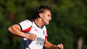 Oficjalnie. Ibrahimović zaprezentowany w nowym klubie. Poszedł w ślady ojca