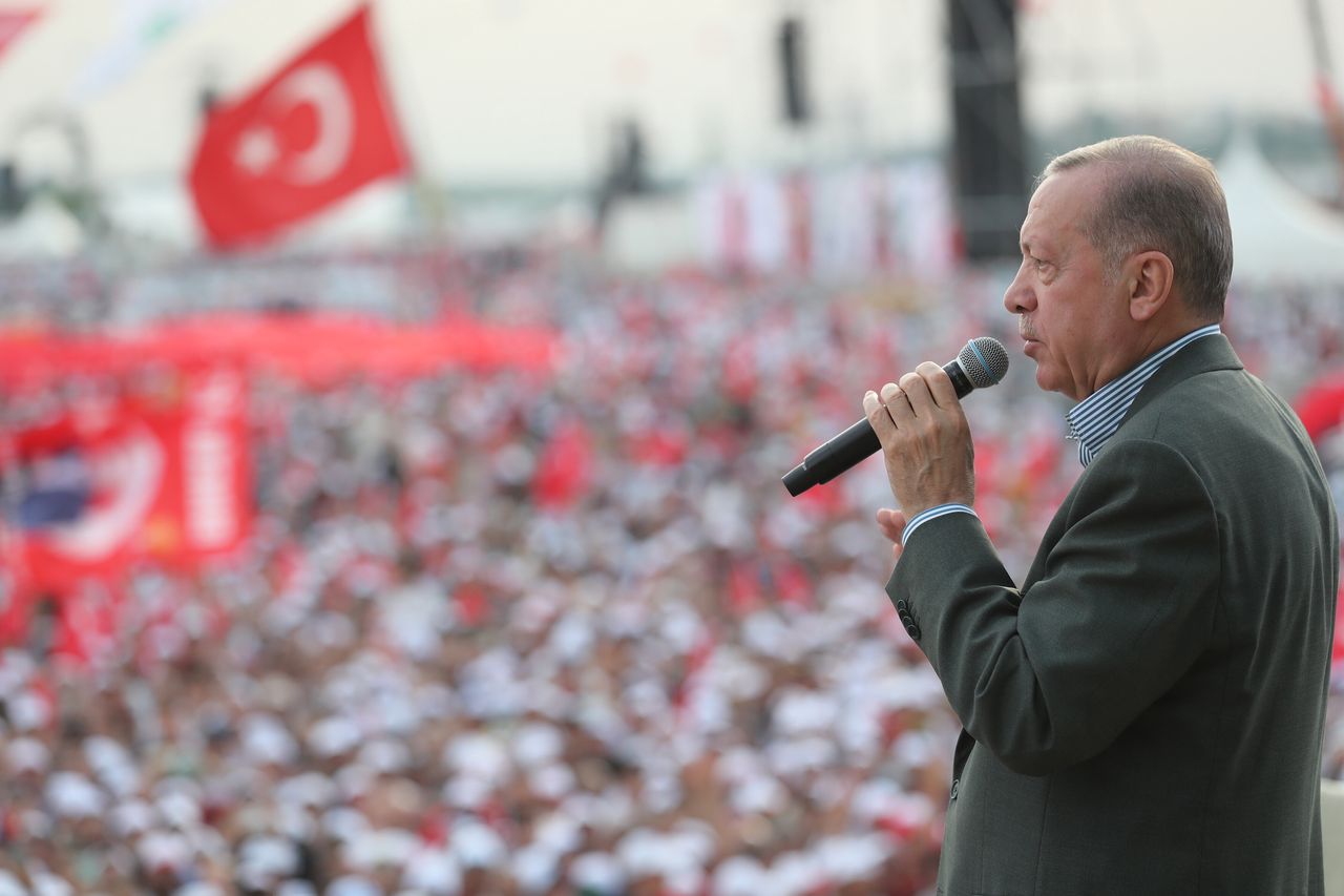 Zaskakująca obietnica Erdogana. "Obiecuję, że nie zmienię stanowiska w sprawie NATO"