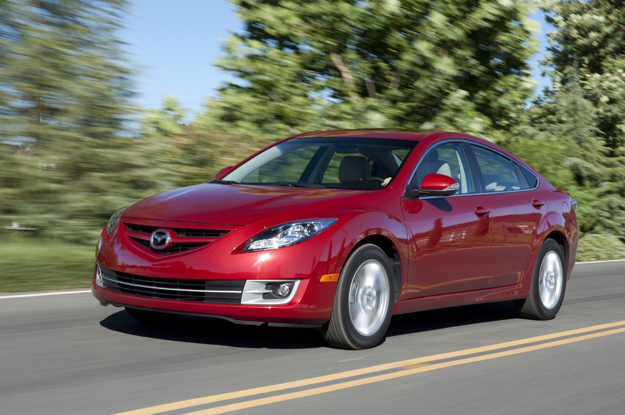 Mazda 3 nie, ale Mazda 6 znacząco różni się od wersji europejskiej, także stylistycznie.