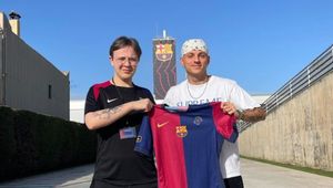 FC Barcelona oficjalnie to ogłosiła. Kolejny Polak podpisał umowę