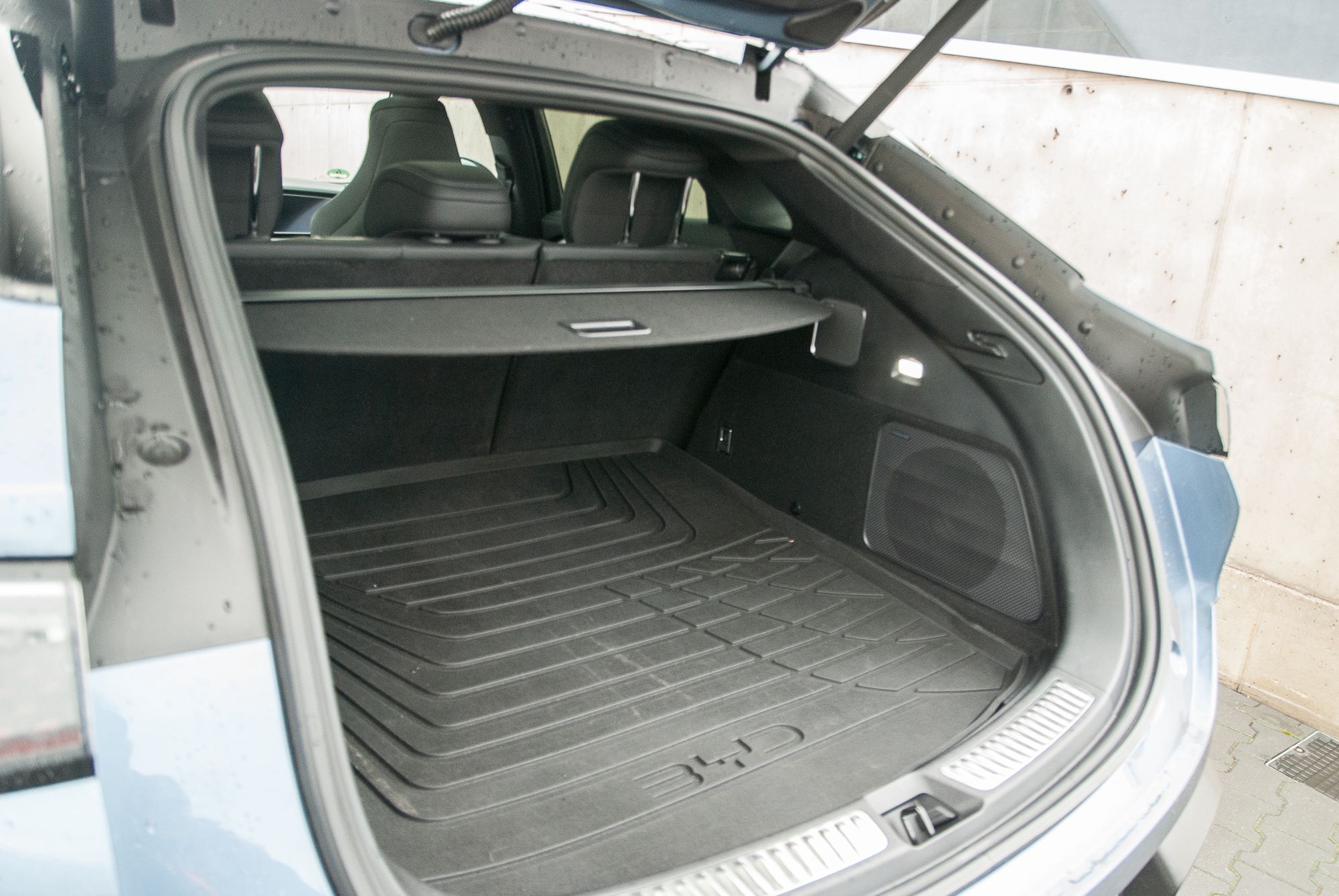 BYD Sealion 7