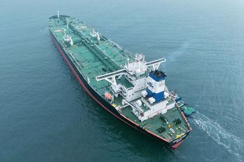 Tankowiec ominął cieśninę Ormuz. Japonia: pierwsza taka dostawa