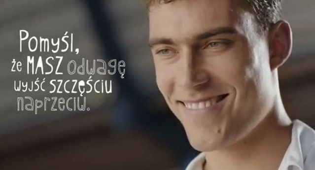 Jerzy Janowicz walczy o szczęście w kampanii UNIQA (wideo)