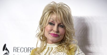 Dolly Parton otrzymała szczepionkę przeciwko COVID-19. Wyśmiała antyszczepionkowców