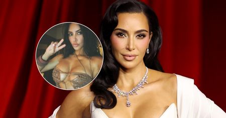 Kim Kardashian pręży się na Filipinach. Sporo pokazała w mikroskopijnej, włóczkowej sukience