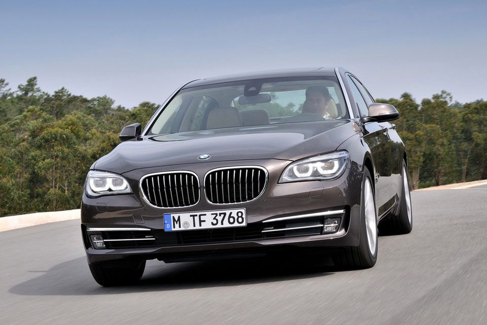 BMW serii 7 na rok 2013 - megagaleria niemieckiego okrętu flagowego 192