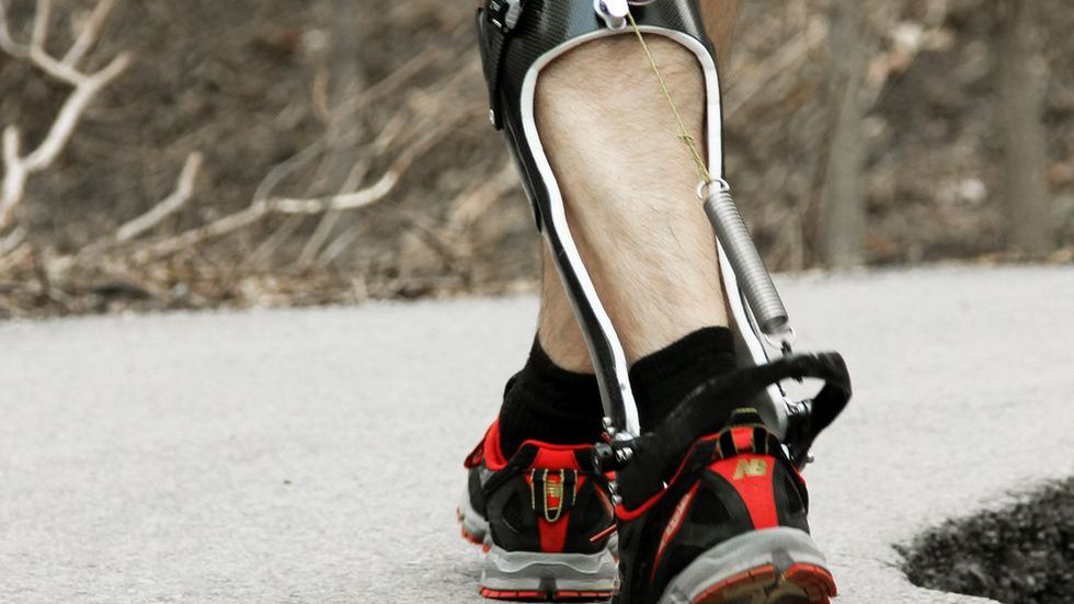 Pasywny egzoszkielet działa jak siedmiomilowe buty i nie potrzebuje zasilania! 1