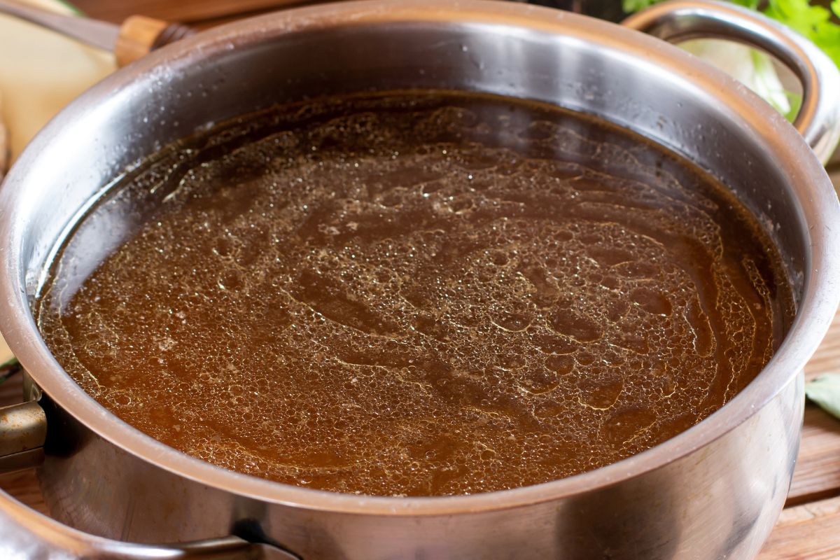 To najzdrowszy rosół. Po brzegi wypełniony witaminami i minerałami