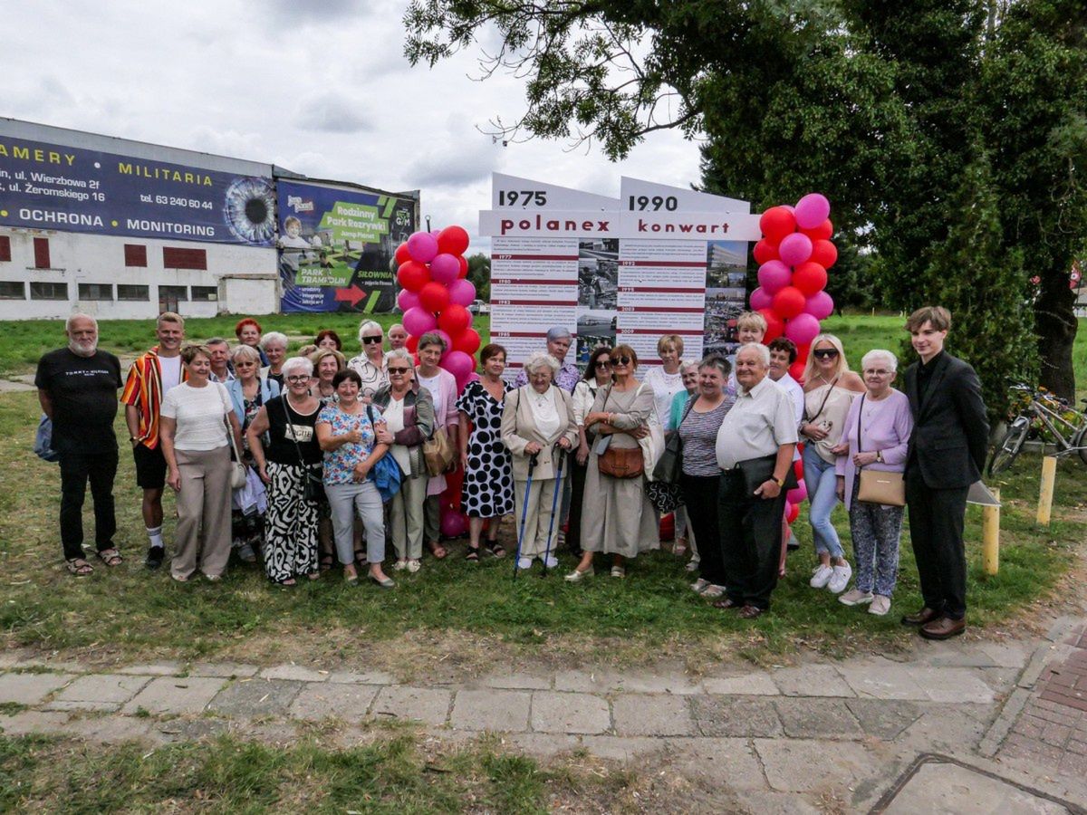 Konin: Minęło pół wieku. Przed "Konwartem" odsłonięto tablicę pamiątkową