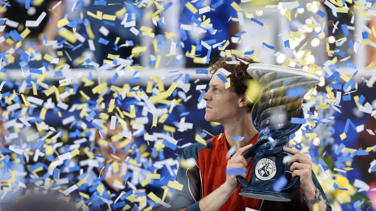 PAP/EPA / Mark Lyons / Na zdjęciu: Jannik Sinner, mistrz Cincinnati Open 2024