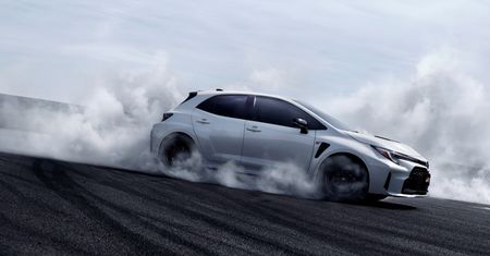 Toyota GR Corolla zaprezentowana. Ma wszystko, czego oczekujesz od rasowego hot hatcha