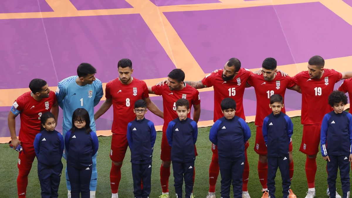 Zdjęcie okładkowe artykułu: PAP/EPA / Rolex dela Pena / Na zdjęciu: piłkarze reprezentacji Iranu