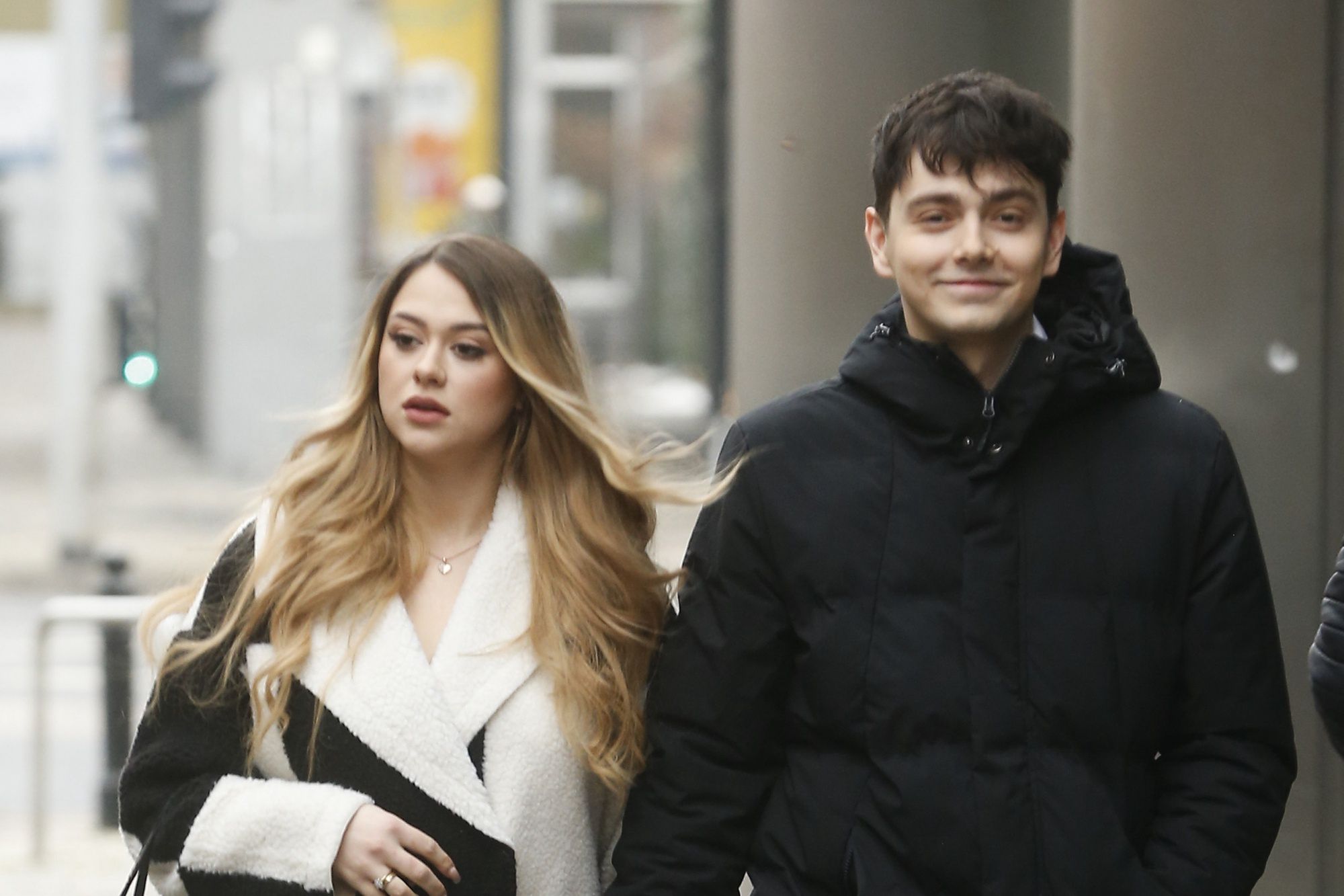 Sylwia Przybysz i Jan Dąbrowski przed studiem "Dzień Dobry TVN"