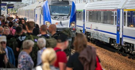 PKP tłumaczy się "deformacją torów". Szyny nie wytrzymały ponad 70 st. C