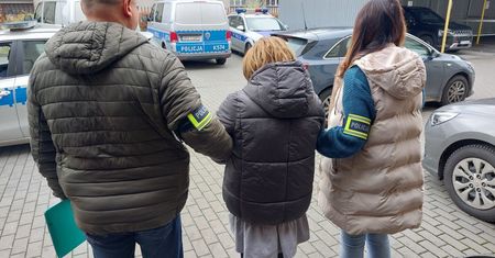 33-latka zadzwoniła do seniorki. Podała się za jej córkę