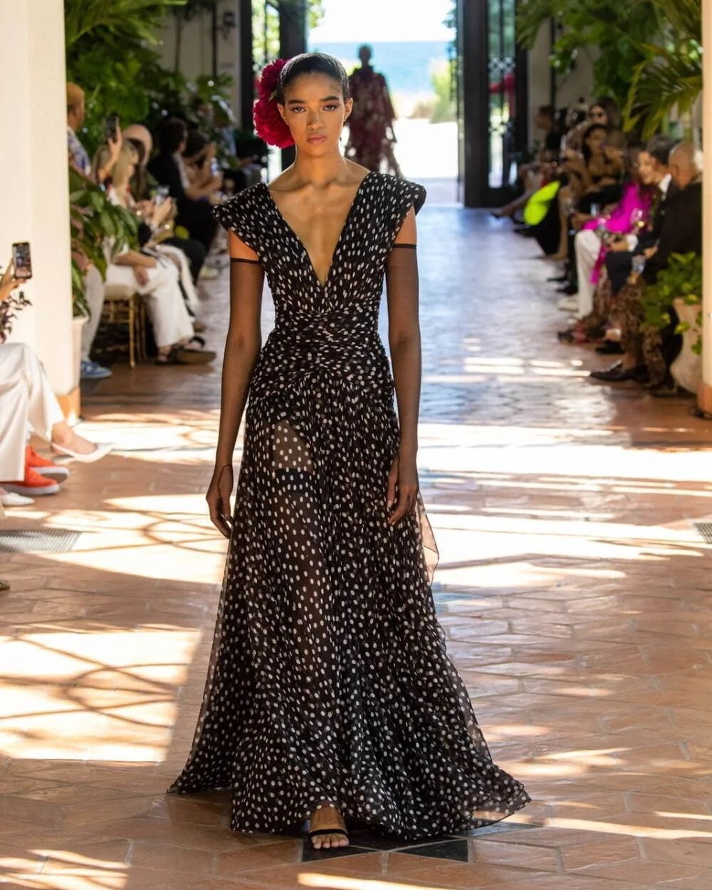 Suknia projektu Dolce & Gabbana
Instagram/majorversace