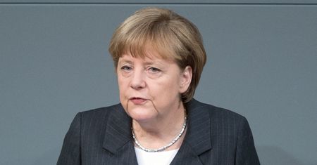 Merkel krytykowana we własnej partii za akceptację islamu