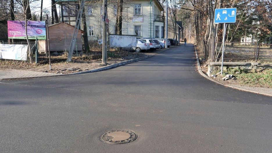 Bielsko-Biała. Rozwidlenia ulic Pocztowej i Srebrnej w Cygańskim Lesie.