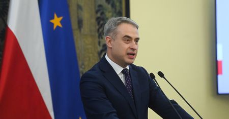 Rosyjska narracja. Polska wygasza ją w 12 godzin