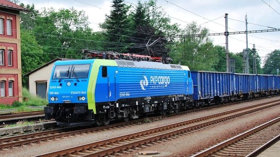 Do taboru PKP Cargo na koniec 2016 roku należało 2 tys. lokomotyw i 60 tys. wagonów.