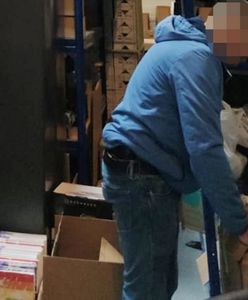 Nalot koło Warszawy. Magazyn wart milion zł